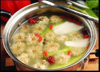 Lẩu hoa cúc bí quyết dưỡng nhân của Từ Hy Thái Hậu