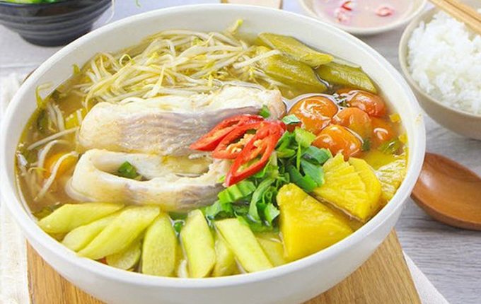 Thực đơn hàng ngày: Canh chua cá dọc mùng