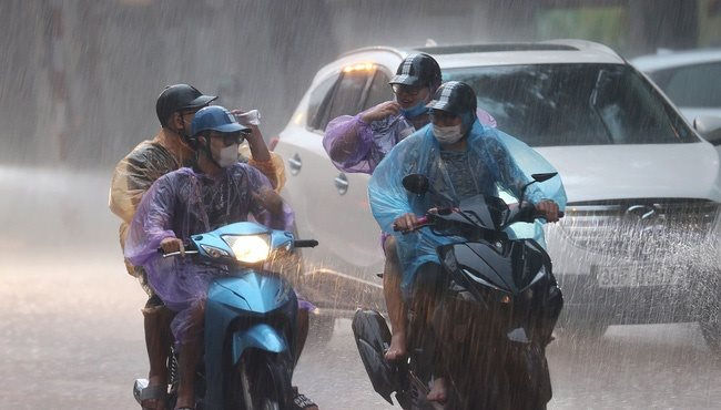 Dự báo thời tiết ngày 4/8/2022: Miền Bắc đón mưa lớn từ đêm nay