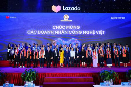 Lazada tổ chức Lễ tôn vinh Doanh nhân Công nghệ Việt Nam 2022