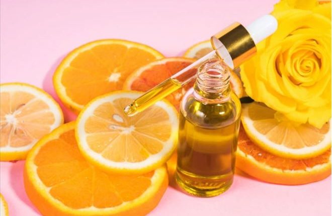 Cách dùng serum vitamin C chuẩn để nàng có da đẹp đón Tết