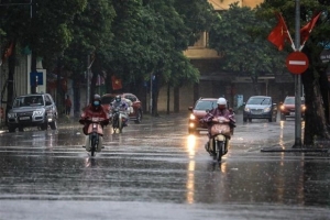 Dự báo thời tiết ngày 25/4/2023: Miền Bắc chuyển mát kèm mưa giông, Nam Bộ nắng rát