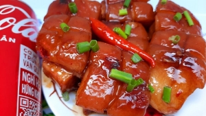 Thực đơn hàng ngày: Thịt kho coca