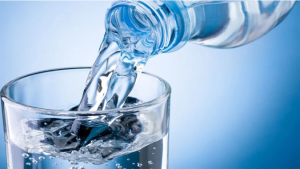 Uống nước đúng thời điểm giúp đuổi mỡ đi xa để có vóc dáng thon gọn