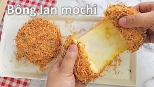 Thực đơn hàng ngày: Bánh bông lan mochi trứng muối chà bông