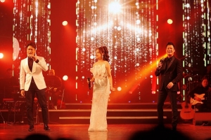 Hà Nội đón Noel với 3 đêm nhạc của Vạn Show 