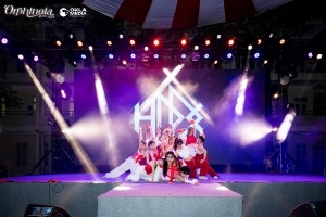 Đêm nhạc hội thường niên của trường THPT Lê Quý Đôn - Hà Đông thu hút hơn 3000 khán giả tham gia