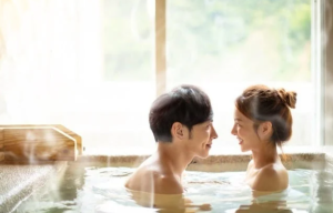 Vì sao các cặp đôi không nên tắm chung?