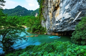Booking.com tiết lộ '10 điểm đến thân thiện nhất Việt Nam' năm 2024