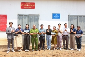 DETECH trao tặng 'Bếp ăn cho em' tại tỉnh Sơn La