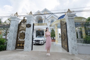 Hoa hậu Phan Thị Mơ dành tặng ba mẹ một căn biệt thự