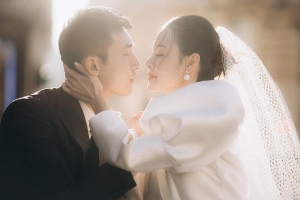 Midu khoe ảnh cưới với chồng doanh nhân