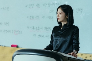 U50 Jang Na Ra 'đối đầu' cực căng cùng đàn em trong phim mới ‘Cộng sự hoàn hảo’