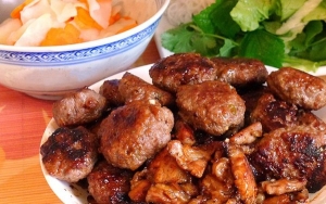 Thực đơn hàng ngày: Bún chả chan