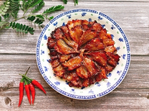 Thực đơn hàng ngày: Khô cá đù chiên mắm me