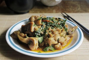 Thực đơn hàng ngày: Gà xào húng quế