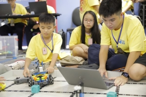 GART Robotics Camp - trại hè giáo dục miễn phí về Robotics