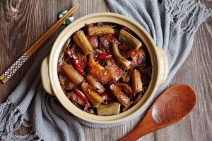 Thực đơn hàng ngày: Cá kho chuối