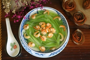 Thực đơn hàng ngày: Canh bầu tôm