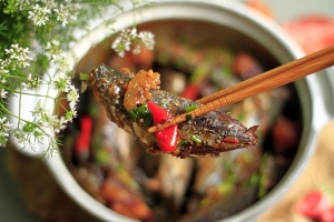 Thực đơn hàng ngày: Cá nục kho nước dừa