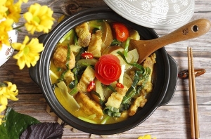 Thực đơn hàng ngày: Canh cà bung thịt đậu