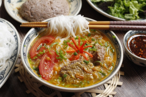 Thực đơn hàng ngày: Bún riêu cua đồng