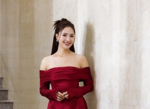 Đời thực nữ diễn viên Hồng Diễm vô cùng gợi cảm