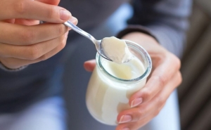 Khung giờ ăn sữa chua giúp giảm cân hiệu quả