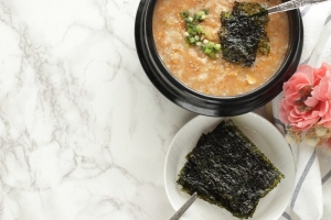 Thực đơn hàng ngày: Cháo rong biển thịt bò
