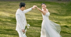 Hương Ly và chồng chụp ảnh cưới theo phong cách nhẹ nhàng