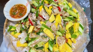 Thực đơn hàng ngày: Tré trộn