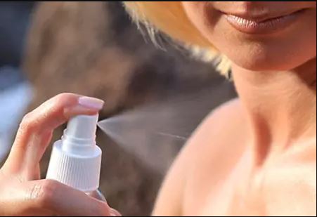 Có nên dùng kem chống nắng dạng xịt?