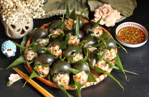Thực đơn hàng ngày: Ốc hấp lá gừng