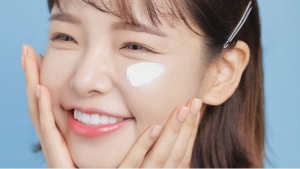 Mách bạn 4 món mỹ phẩm càng dùng sớm da càng trẻ lâu 