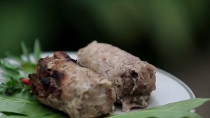 Thực đơn hàng ngày: Nem nướng