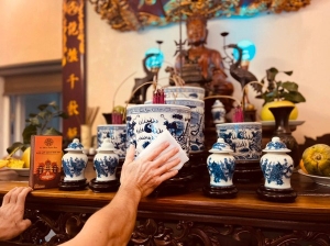 Những điều kiêng kỵ khi lau dọn bàn thờ