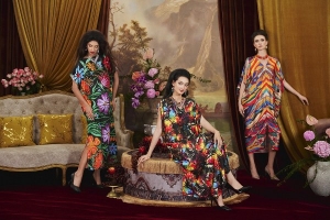 NTK Vũ Tường Vi ra mắt BST lụa