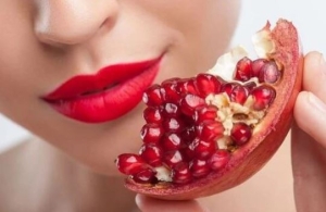 5 lý do từ quả lựu giúp 'chuyện ấy' thăng hoa