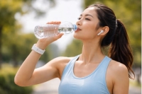 Hỗ trợ giảm cân tốt nhất cần uống bao nhiêu nước mỗi ngày 