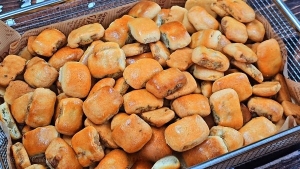 Thực đơn hàng ngày: Bánh chả lá chanh