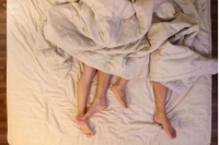 Nam sinh 18 tuổi 'yêu cửa sau' mắc sùi mào gà