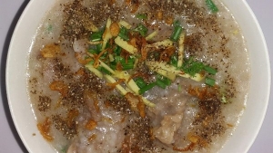 Thực đơn hàng ngày: Cháo sườn bò