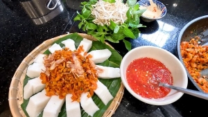 Thực đơn hàng ngày: Bánh đúc nước cốt dừa