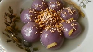 Thực đơn hàng ngày: Bánh trôi nước khoai lang tím nhân đậu xanh