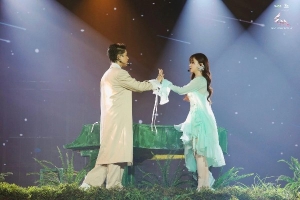 Fan đẩy thuyền cặp đôi Tăng Duy Tân - Bích Phương