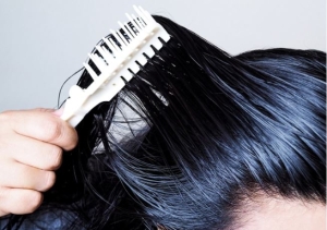 Ngày hè nóng bức những bí quyết dưới đây sẽ giúp mái tóc duy trì sự sạch khỏe, khô ráo