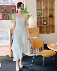 Trong ngày nắng nóng 4 kiểu váy mùa hè nhẹ mát giúp phong cách luôn tinh tế 