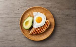 Giúp giảm cân ăn ức gà có tốt hơn ăn trứng