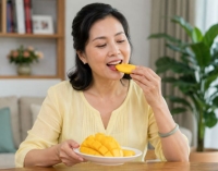 Mùa hè, cách ăn xoài giúp da sáng, mắt khỏe