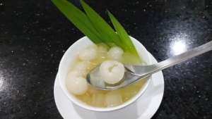 Thực đơn hàng ngày: Chè nhãn tươi